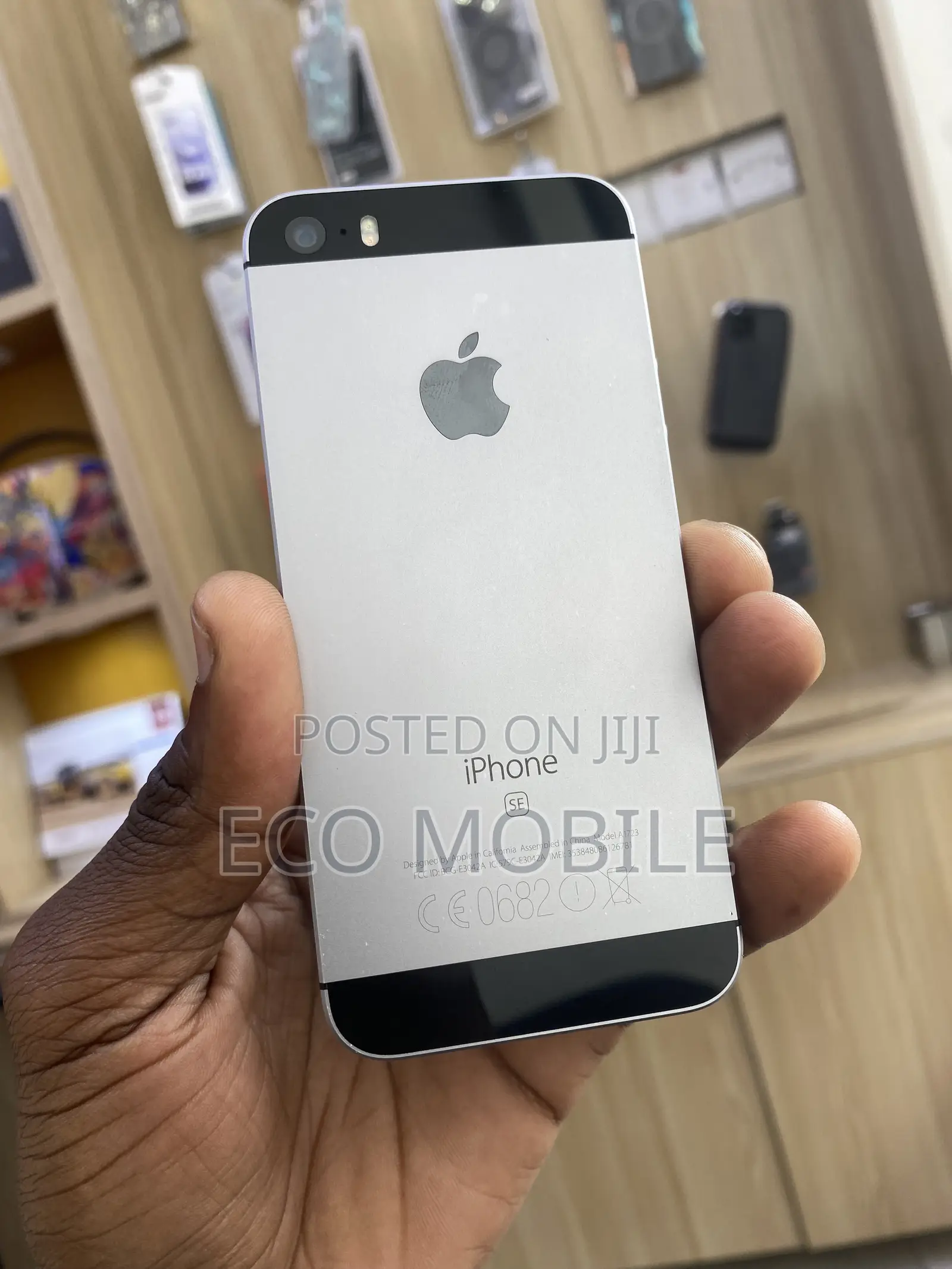 Apple iPhone SE 16 GB Silver