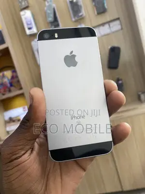 Apple iPhone SE 16 GB Silver