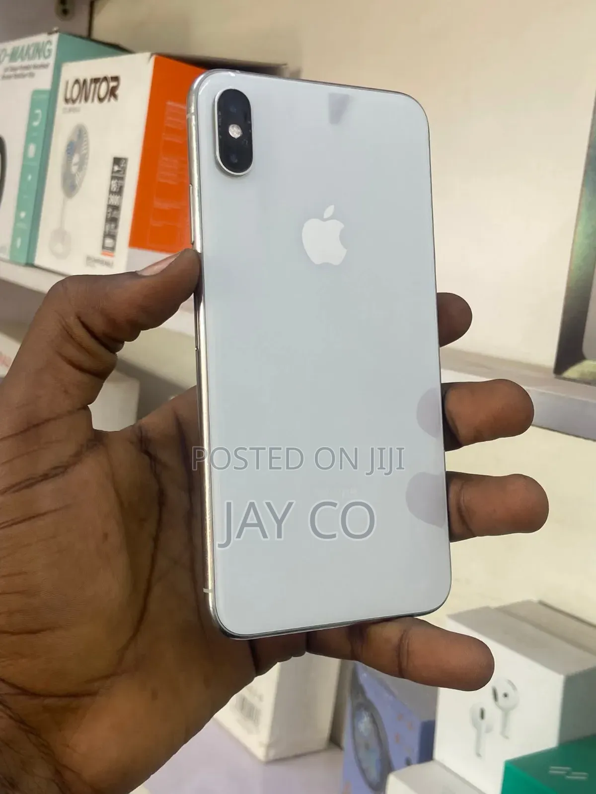 Apple iPhone XS Max 64 GB White
