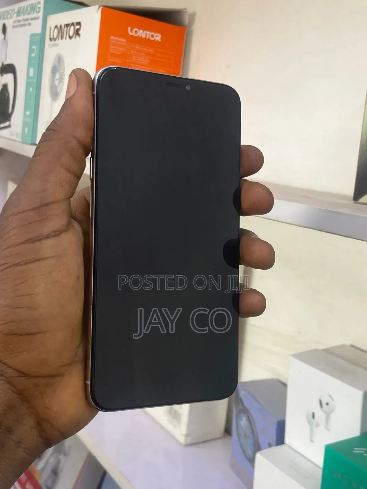 Apple iPhone XS Max 64 GB White