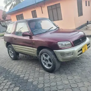 Toyota RAV4 2005 Red