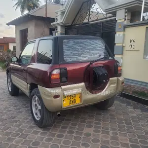 Toyota RAV4 2005 Red