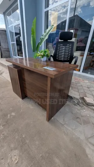 Office Table With Clean Finishing