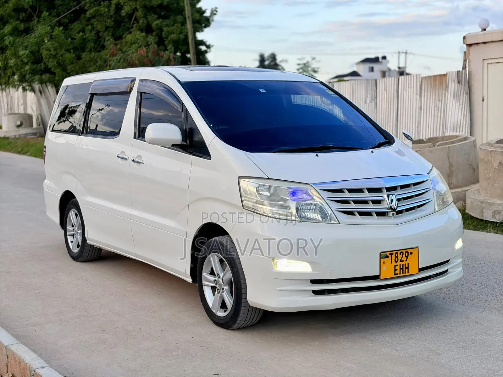 Toyota Alphard 2007 White