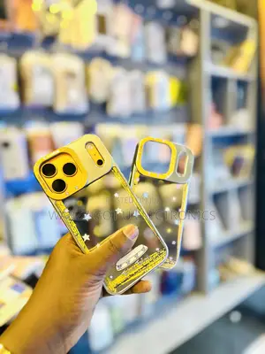 iPhone 17 Covers