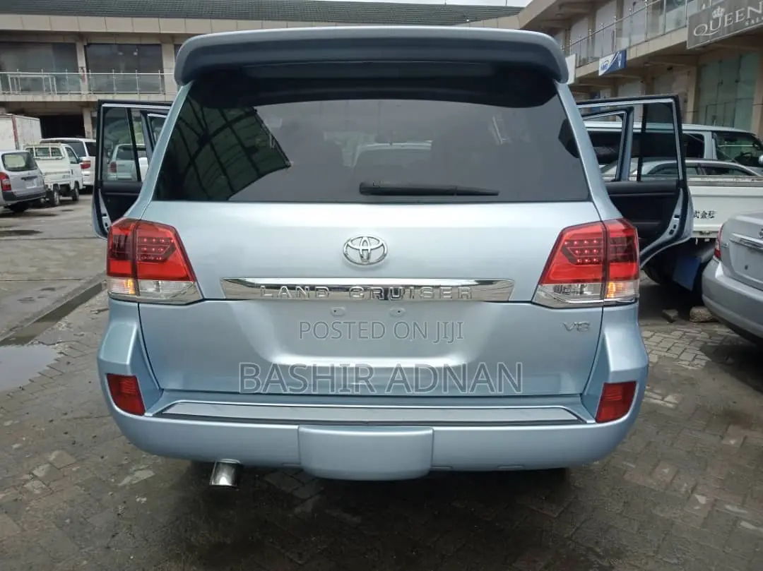 Toyota Land Cruiser 4.5 V8 TD STD 2010 Blue