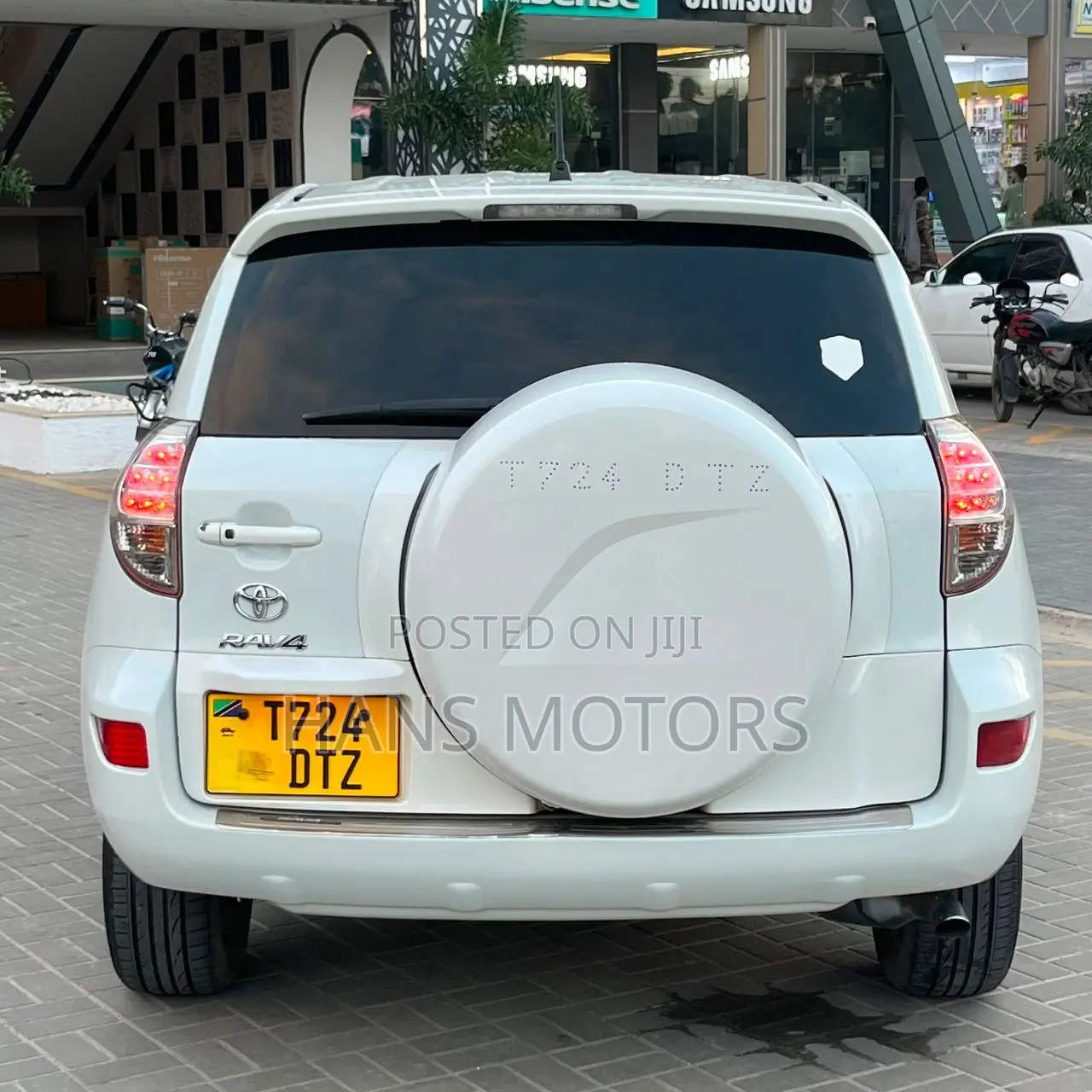 Toyota RAV4 2006 White