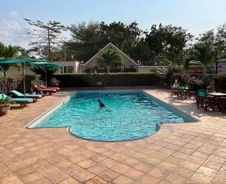 Furnished 4bdrm Apartment in Oyster Bay for rent