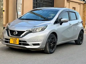 Nissan Note 2018 Silver