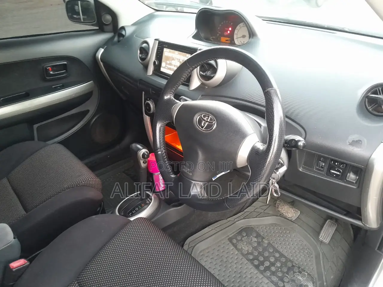 Toyota IST 2004 Silver