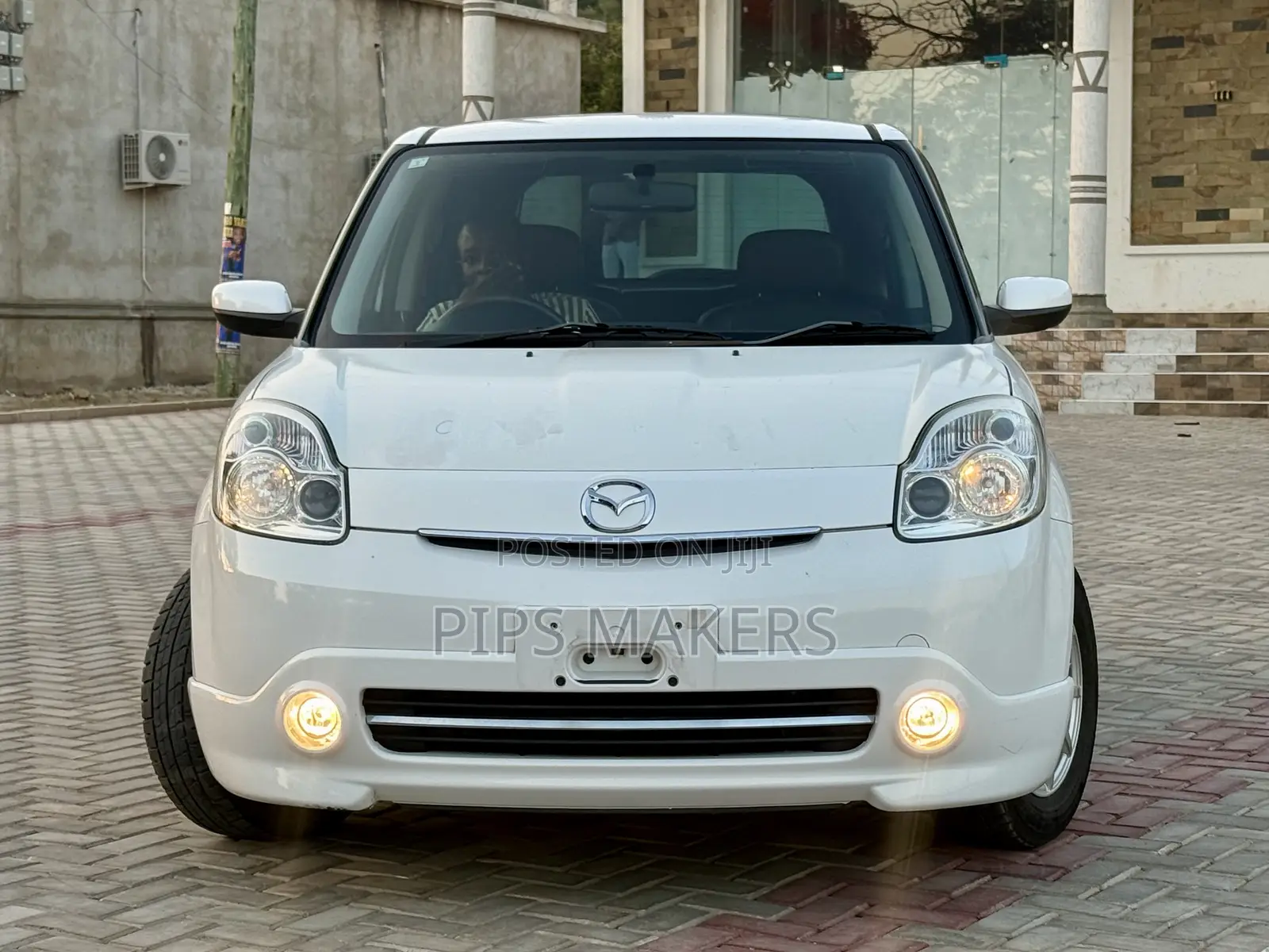 Mazda Verisa 2008 White