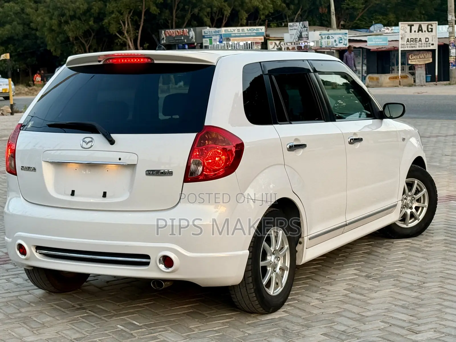 Mazda Verisa 2008 White