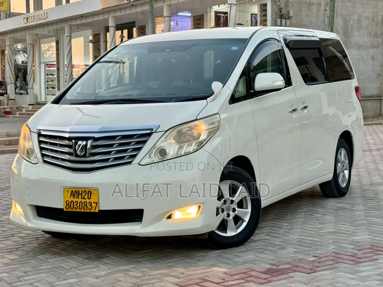 Toyota Alphard 2.4 Hybrid AWD 2011 White