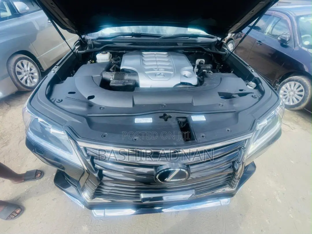 Lexus LX 570 AWD 2017 Black