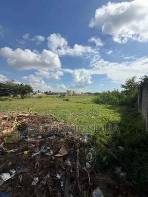 Kiwanja Kinauzwa Mbezi Beach Africana