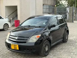 Toyota IST 2004 Black