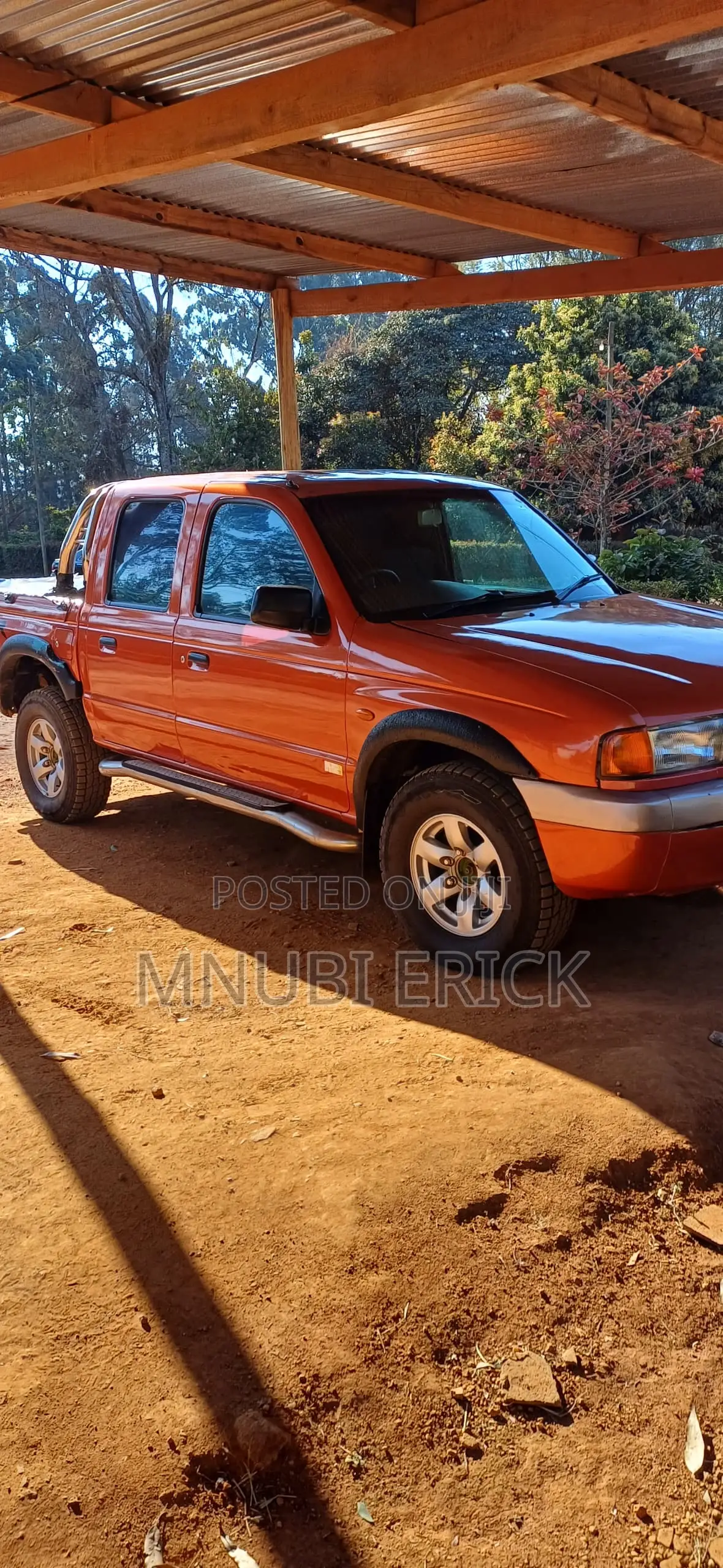 Ford Ranger XL 4x2 Regular Cab 5.75 ft. box 111.6 in. WB 1999 Orange