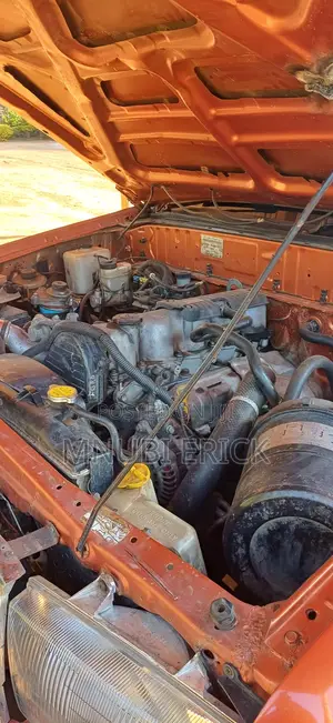 Ford Ranger XL 4x2 Regular Cab 5.75 ft. box 111.6 in. WB 1999 Orange