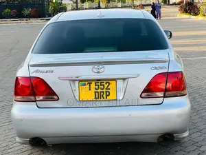 Toyota Crown 2006 Silver