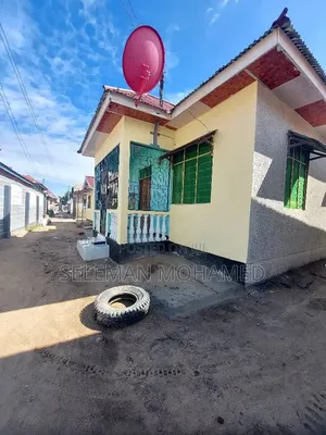Furnished 11bdrm House in Biriani Real Estate, Chamazi for sale