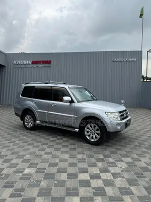 Mitsubishi Pajero 2007 Silver