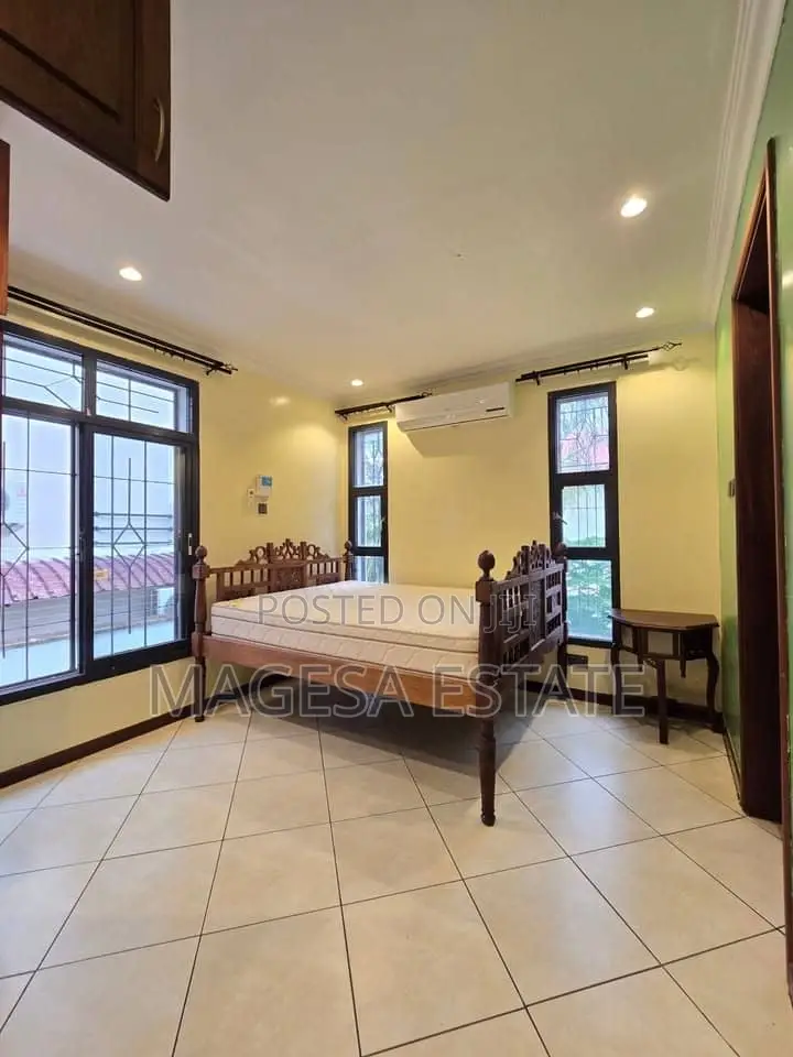 Furnished 5bdrm Villa in Masaki for rent