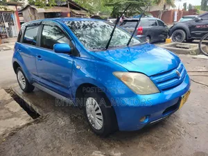 Toyota IST 2003 Blue