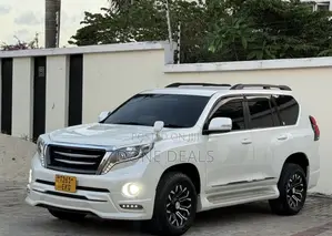 Toyota Land Cruiser Prado 2016 White