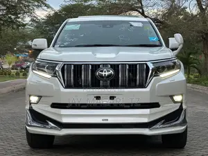 Toyota Land Cruiser Prado 2021 White