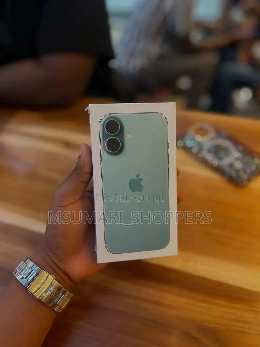 New Apple iPhone 16 128 GB Green