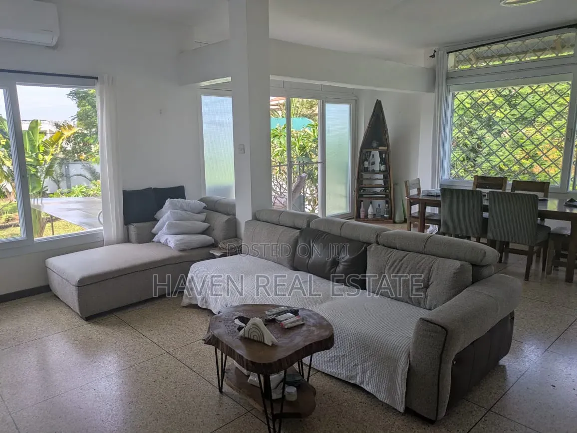 Furnished 4bdrm Villa in Masaki for rent