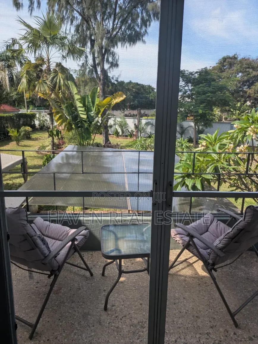 Furnished 4bdrm Villa in Masaki for rent