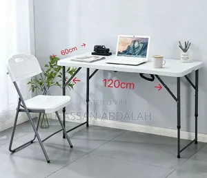 Folding Table Na Kiti Chake