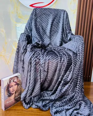 Blanket Foronya Set (Mpya Kabisa)
