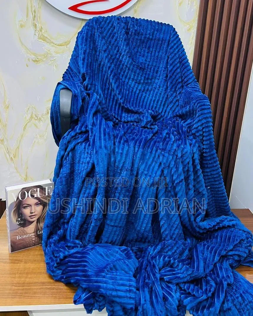 Blanket Foronya Set (Mpya Kabisa)