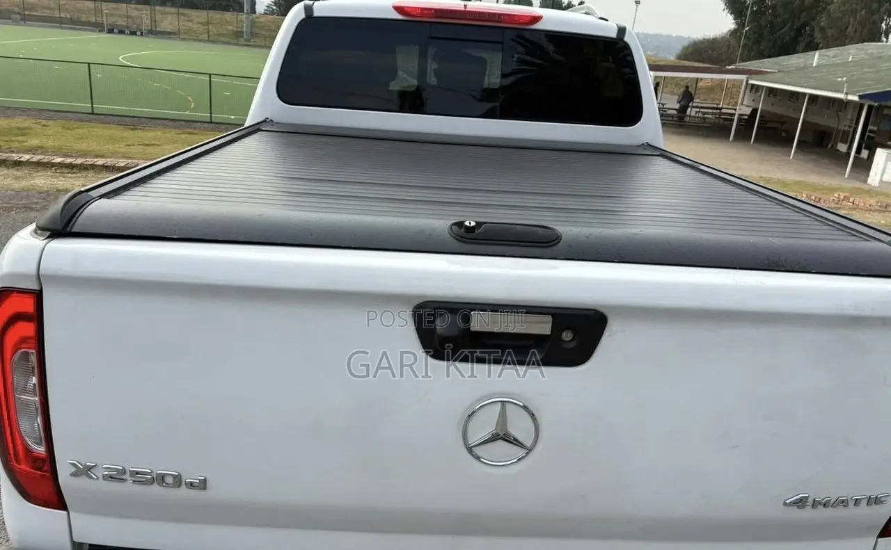 Mercedes-Benz X Class 2020 White