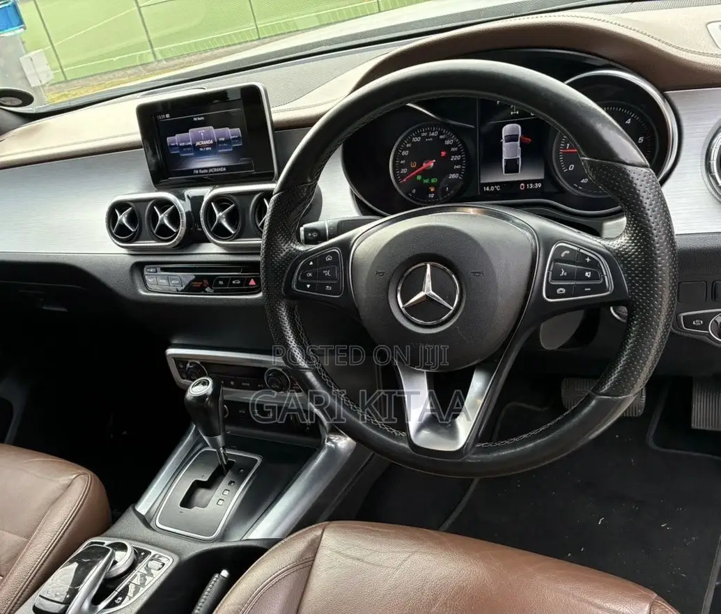 Mercedes-Benz X Class 2020 White