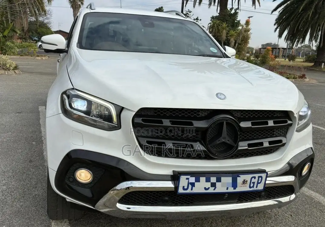 Mercedes-Benz X Class 2020 White