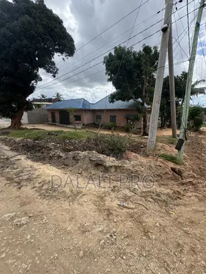 Kiwanja Kinauzwa Kibada Kigamboni