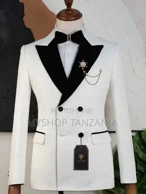 Suti Za Uturuki White With Black Collar