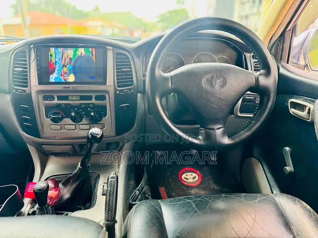 Toyota Land Cruiser 2005 Black