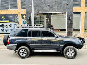 Toyota Land Cruiser 2005 Black
