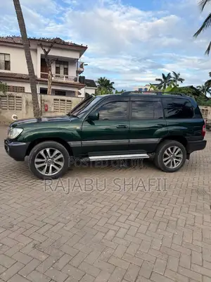 Toyota Land Cruiser HDJ 100 2003 Green