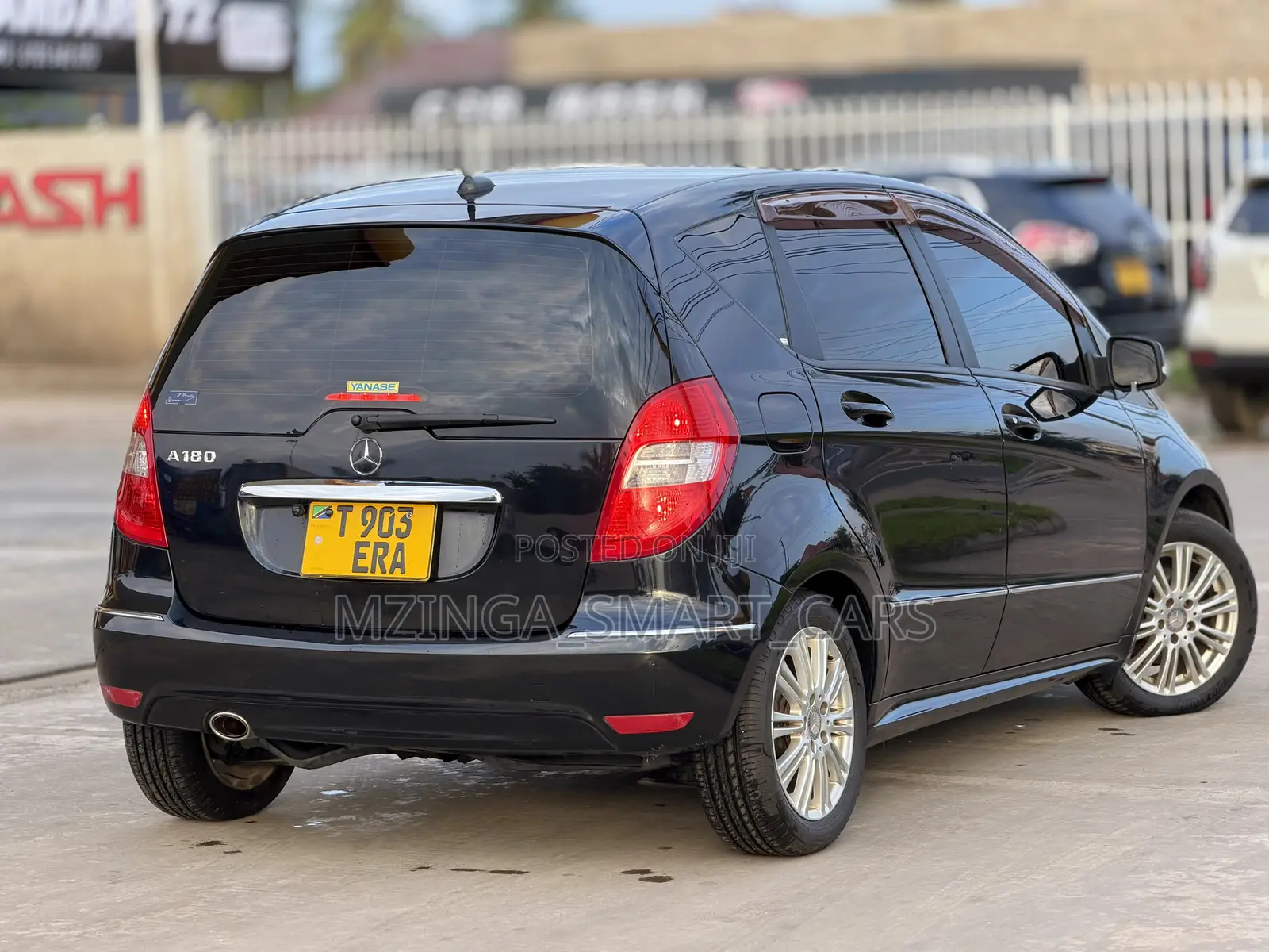 Mercedes-Benz A-Class 2011 Black