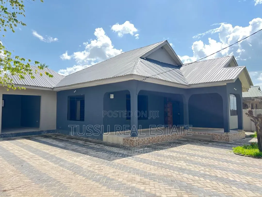 3bdrm House in Boko Msikitini, Kinondoni for sale