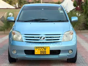 Toyota IST 2006 Blue