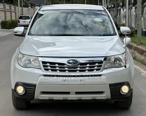 Subaru Forester 2010 Off white