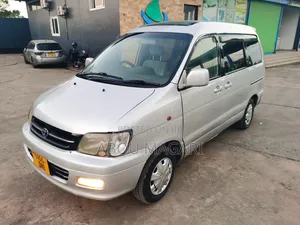Toyota Noah 2.0 AWD (8 Seater) 2001 Silver