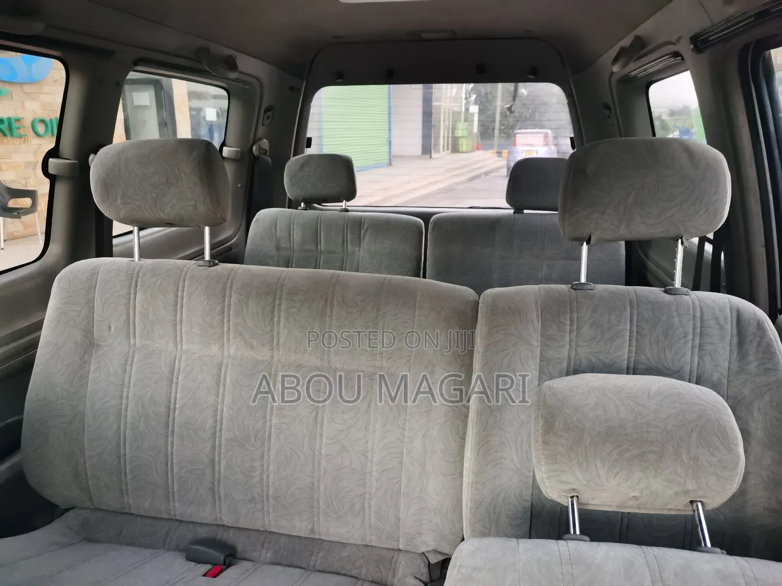 Toyota Noah 2.0 AWD (8 Seater) 2001 Silver