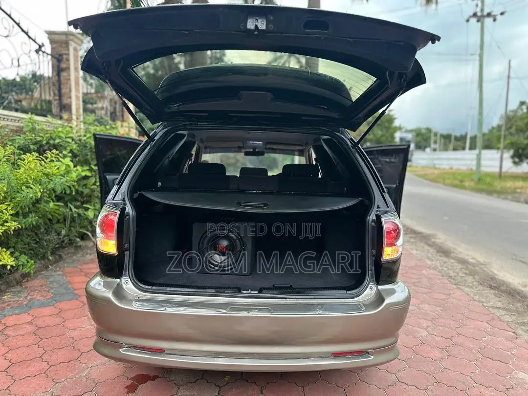 Toyota Harrier 2002 Black